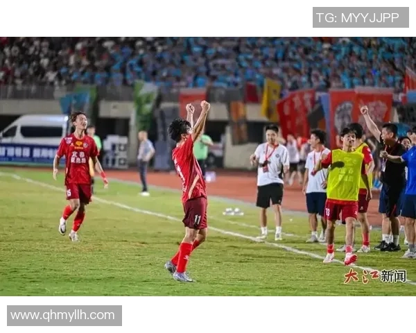 刷新个人纪录感动全场 球员赛后难掩激动泪洒球场